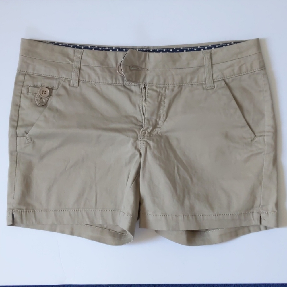 Khaki shorts